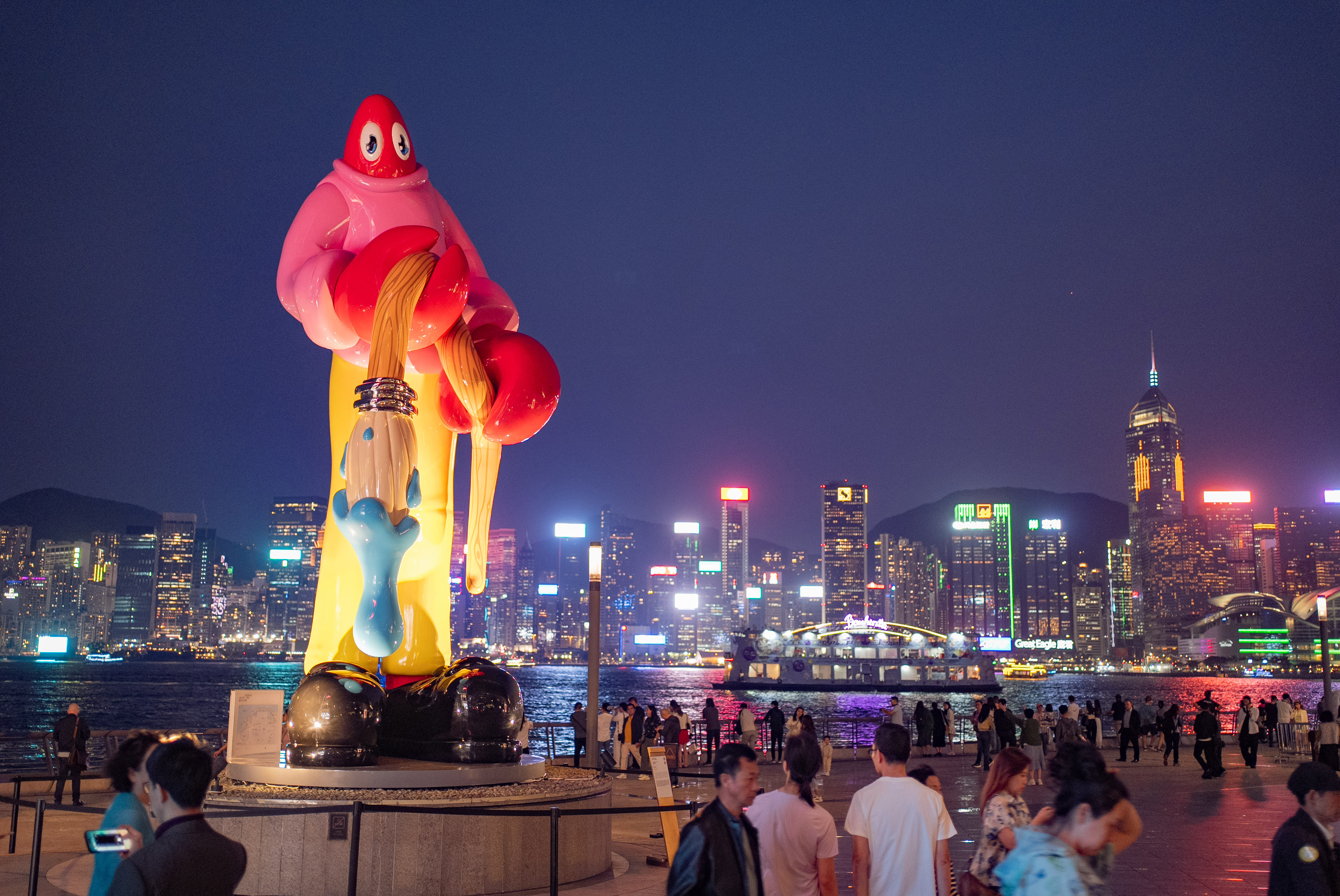 THE LOBSTER PAINTER adds a bold and interactive dimension to Hong Kong’s Arts Month (Photo Credit: Anthony Kwan, Getty Images)