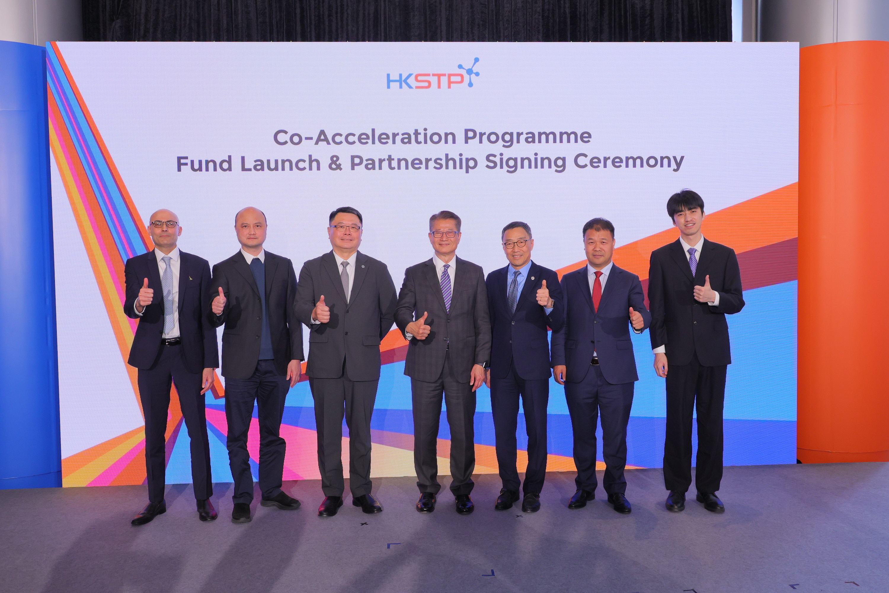 HKSTP officially launched the fund for the HKSTP Co-Acceleration Programme, Hong Kong’s first-ever Public-Private Partnership (PPP) in innovation and technology sector that is managed by a Hong Kong statutory body, a HKSTP subsidiary which is licensed with the Securities and Futures Commission (SFC) to act as an Investment Manager of a Hong Kong Limited Partnership Fund (HKLPF), and announced the first batch of four strategic partners in this partnership.