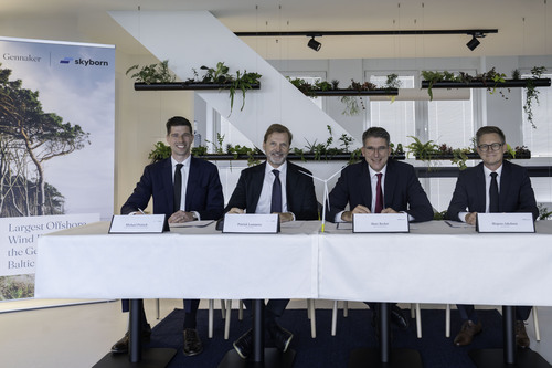 From the left: Michael Prutsch (Skyborn - Gennaker Project Director), Patrick Lammers (Skyborn - CEO), Marc Becker (Siemens Gamesa – Senior Vice President for Offshore) and Mogens Jakobsen (Siemens Gamesa – Head of Sales).