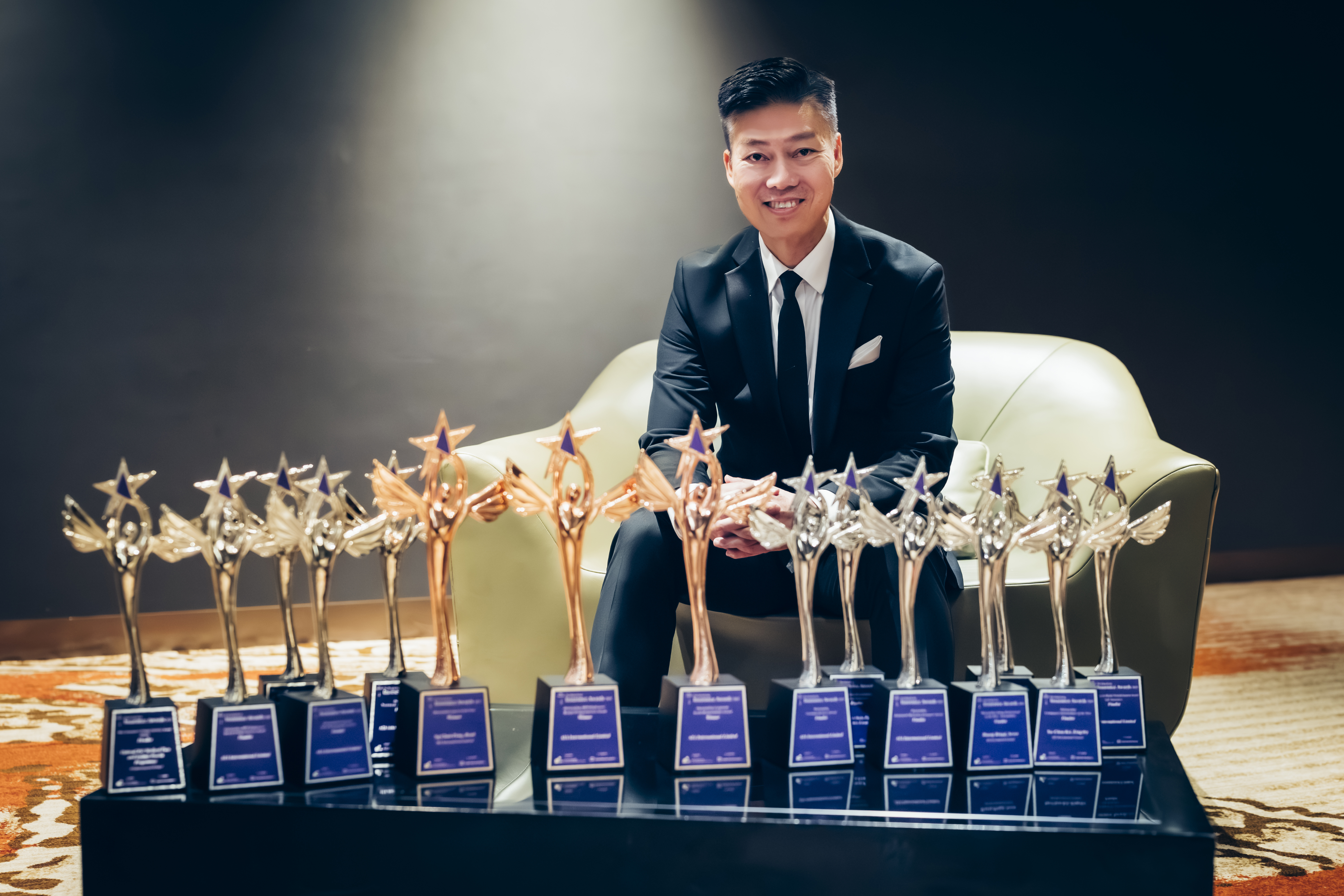 AIA Hong Kong together with Blue Cross were honoured with the highest number of Top-3 Finalist Awards — winning a total of 12 accolades, including 3 Grand Awards. Pictured here is Mr. Alger Fung, Chief Executive Officer of AIA Hong Kong & Macau.