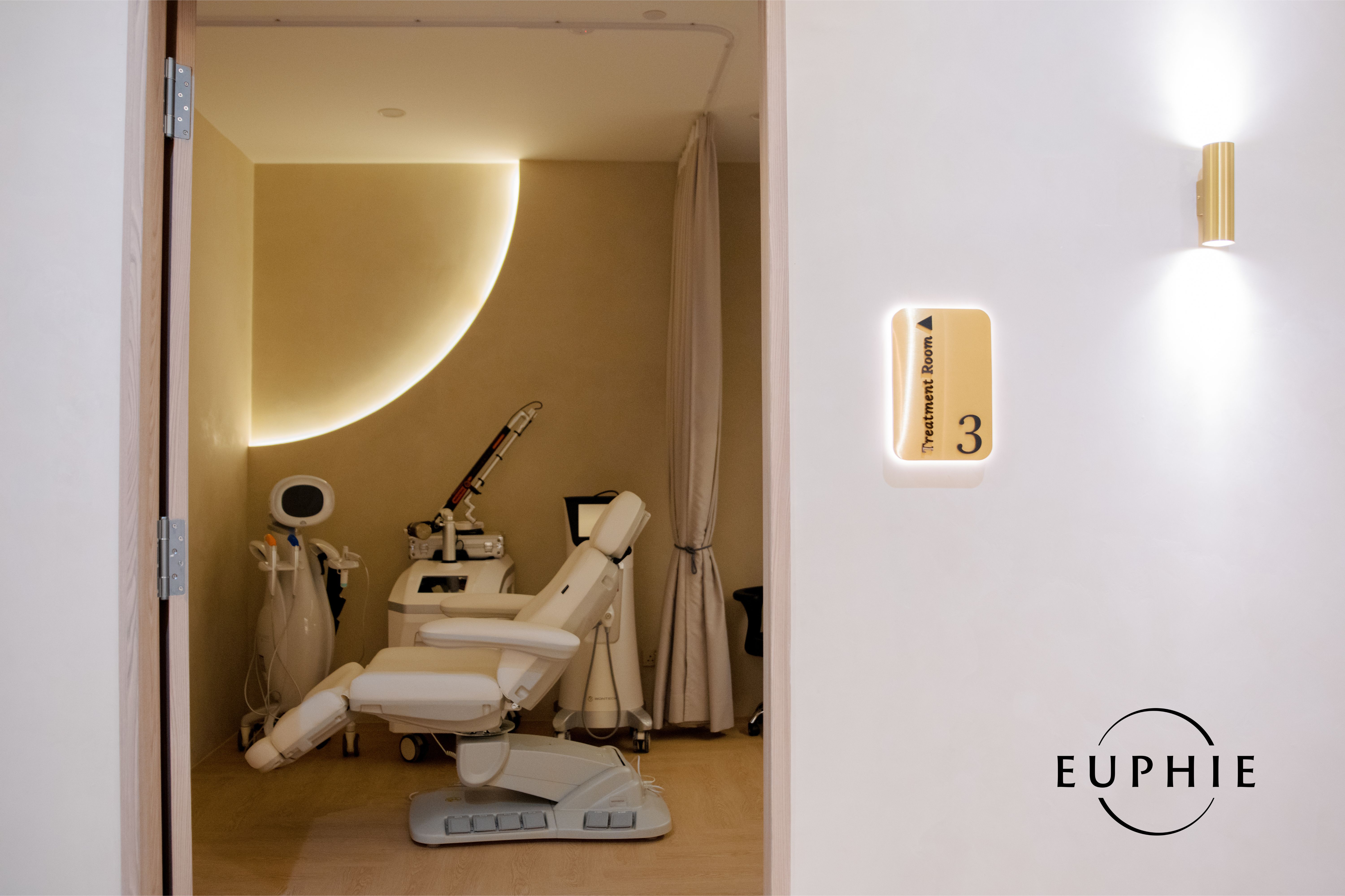 Euphie Clinic @ The FIVE, Damansara Heights