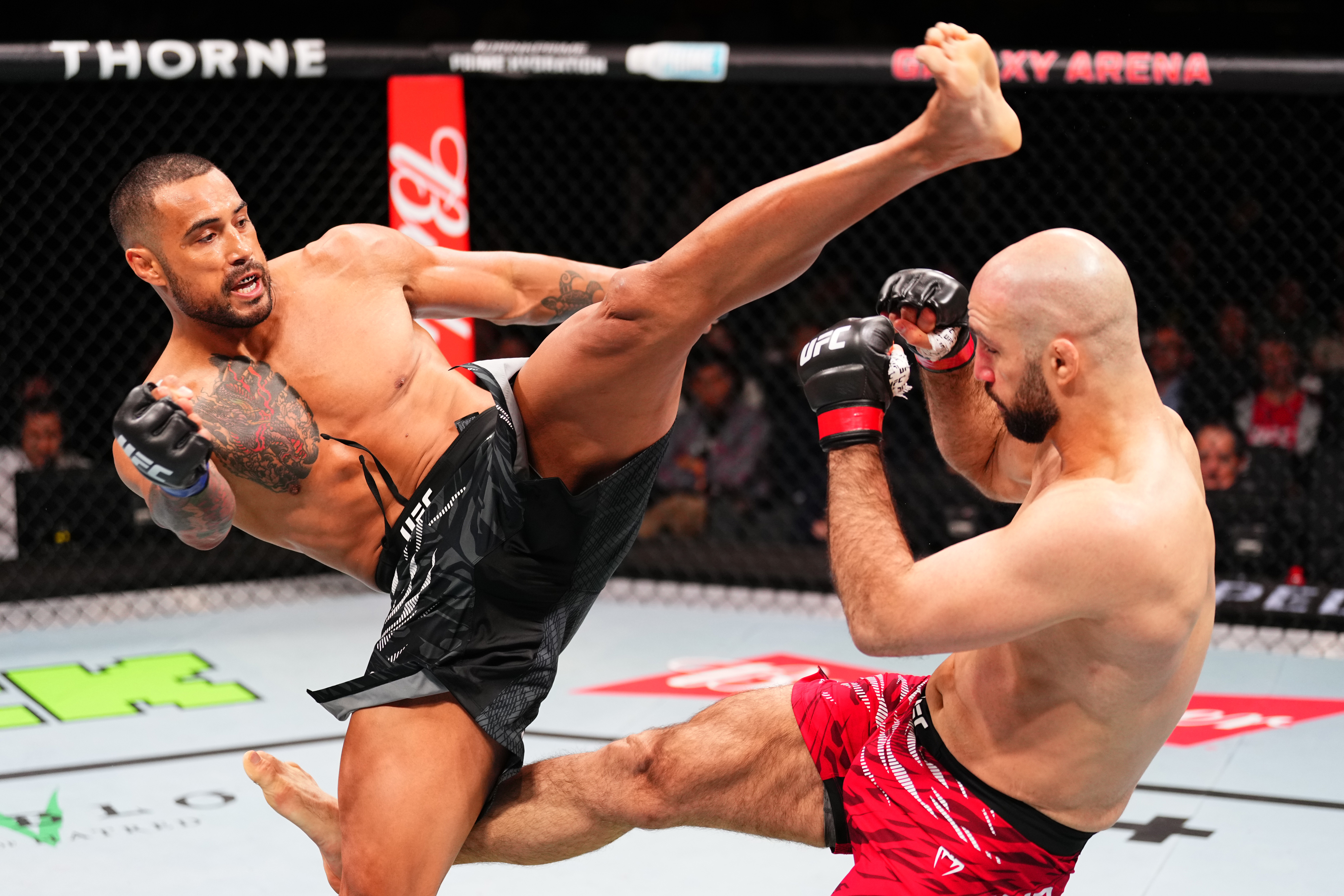 UFC is the premier promoter of MMA, a thrilling full-contact combat sport that blends techniques from multiple disciplines. Galaxy Macau’s landmark strategic partnership with UFC will further energize the appetite for global sports and grow MMA fanbase in Macau and the region.